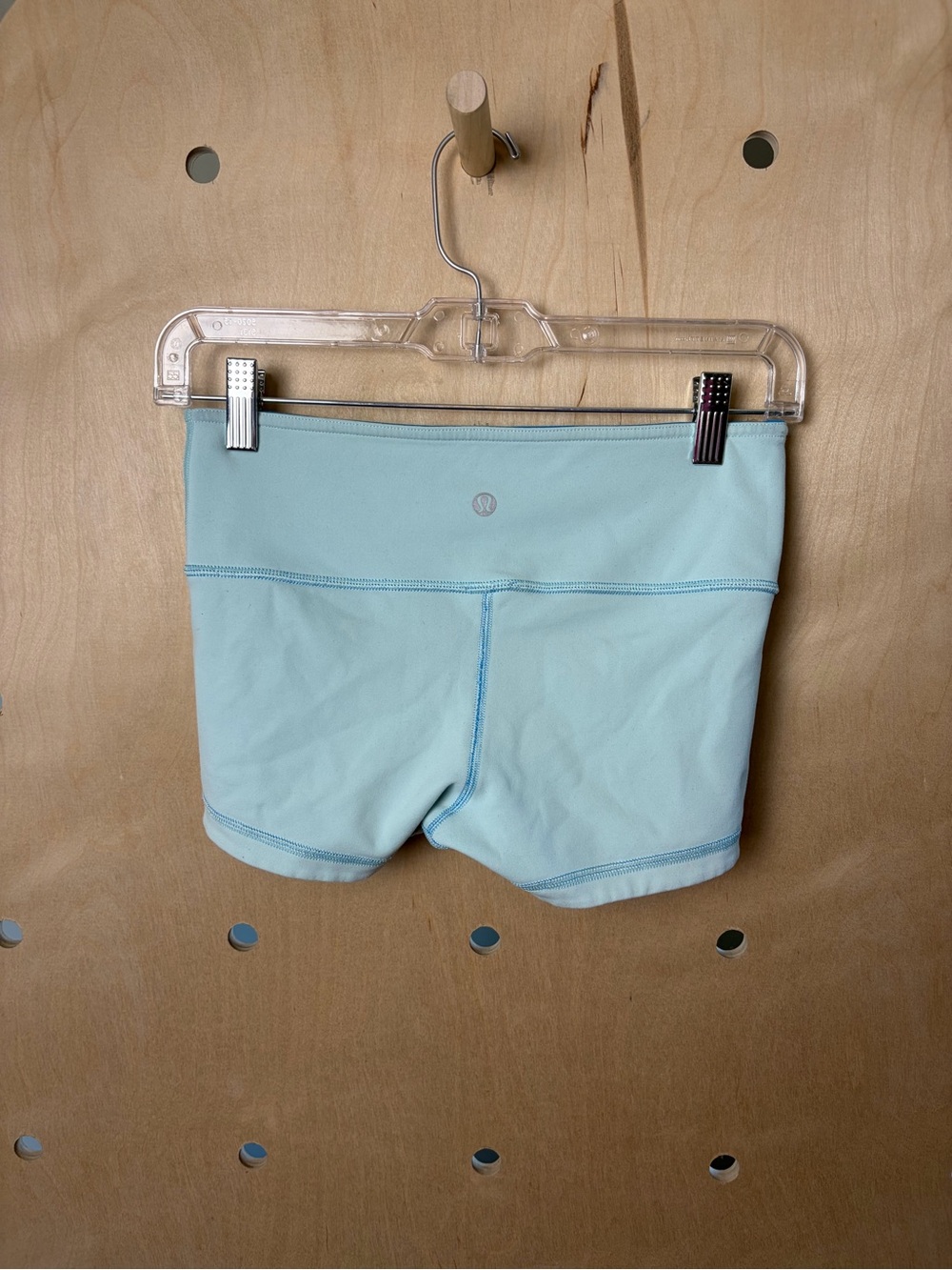 Vintage Y2K Lululemon Women’s 2 Inch Boogie Short (Reversible) Size 4 - Picture 6 of 7